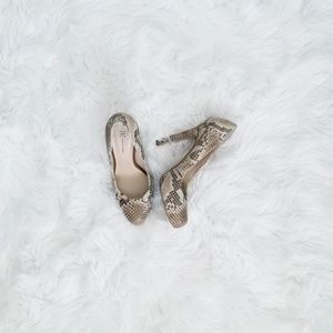 INC snakeskin leather pumps
